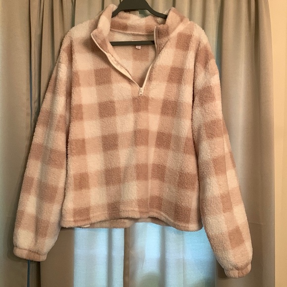 Womens Colsie Size Large Plaid Sherpa Sweater - Picture 1 of 2